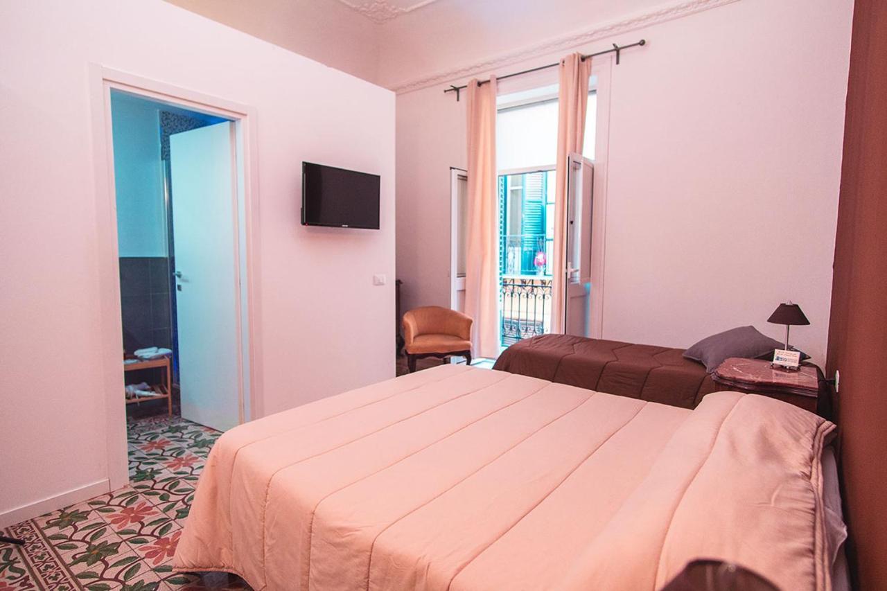 B&B L'Orlando Furioso ปาแลร์โม ภายนอก รูปภาพ