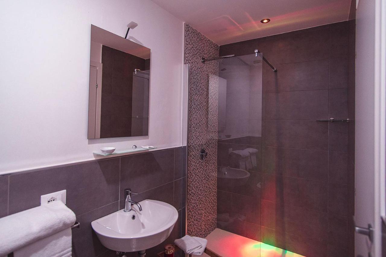B&B L'Orlando Furioso ปาแลร์โม ภายนอก รูปภาพ